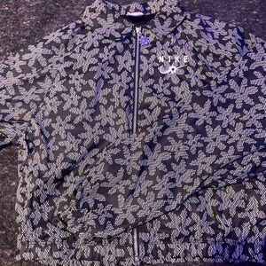 Nike daisy windbreaker